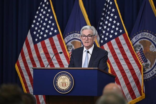Bitcoin and Altcoins Surge as Powell Hints at Possible Rate Cut