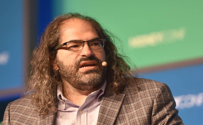 Ripple CTO Warns of RLUSD Launch Volatility, Stresses It's 'Not an Opportunity to Get Rich'