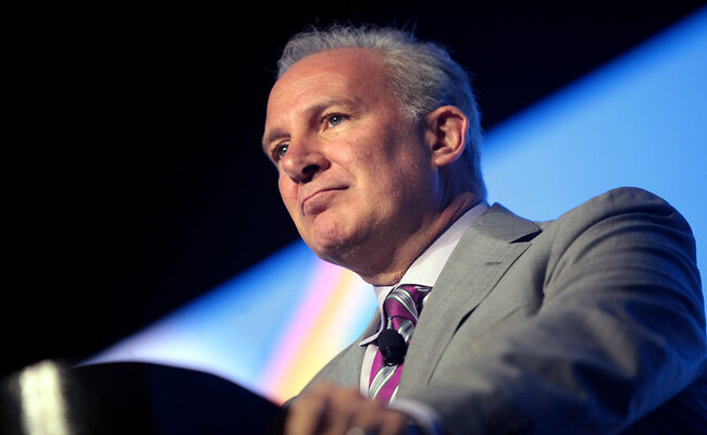 Peter Schiff Says Bitcoin Lagged Gold and Stocks, Challenges Michael Saylor